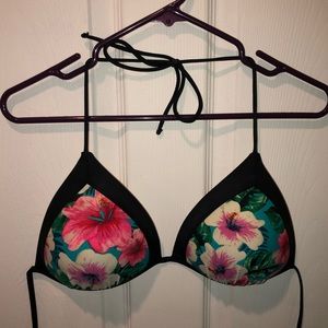 ☀️Floral Bikini Top LIKE NEW🍉